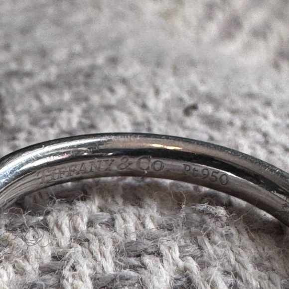 Tiffany&Co Platinum Curved Wedding Band *PRICE Is FIRM* - Picture 17 of 17
